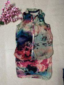 Vibrant Floral Sleeveless Button-Up Top