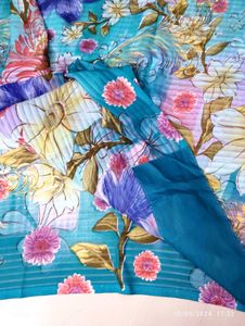Beautiful Floral Print Chiffon Saree