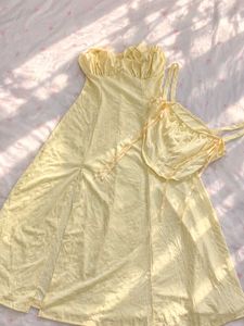 Stylish Yellow Summer Dress🥂