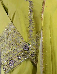 Embroidered Kurta dupatta and farshi shalvar