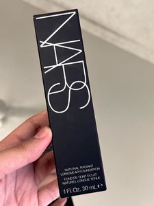 NARS Natural Radiant Longwear Foundation