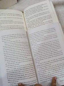 Colleen Hoover "It Ends With Us" &amp; "It Starts Wit