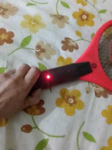 Buy 1 mosquito racket get another free