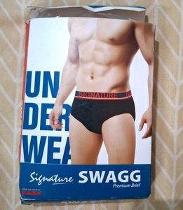 Red Signature Briefs
