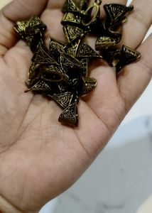 100 Antique Bronze Triangle Charms