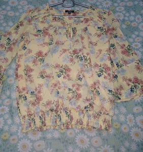 Celia Printed Yellow Top