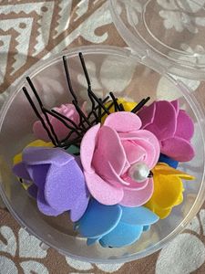 NEW 12 Cute Flower Hair Pins