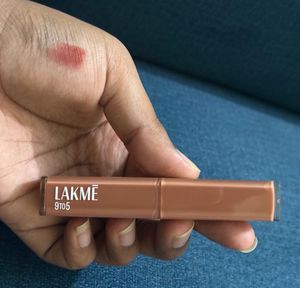 Lakme Lipstick - Shade 9 to 5