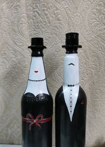 B1G1 Charming Bottle Couple Decor