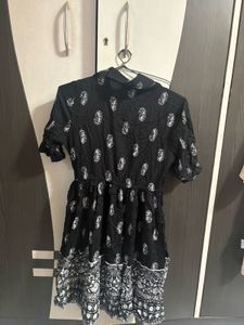 Chic Black &amp; White Print Dress