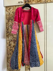 Vibrant Ethnic shrug
