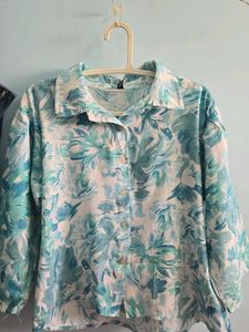 Lowest Prices_Blue Floral Button-Up Shirt