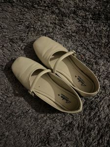 Cream Ballerina Flats