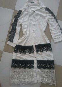 Chic White Lace Trim Tunic