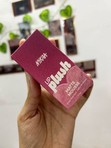 Nykaa Lip Plush Matte Mousse