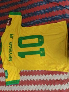 10 - 13 Yr old boys / girls jersey Brazil Football