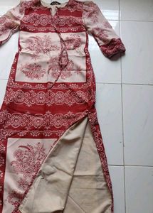 Elegant Red &amp; Cream Paisley Print Maxi Dress