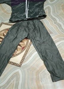 Raincoat Baniya Hai Double Excel Ha