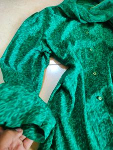 90'sEmerald Green Top with inbuild Scarf🌴🦆🍈🍾🧋