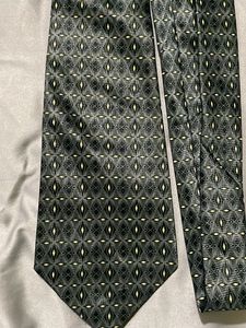 Classic Patterned Silk Tie