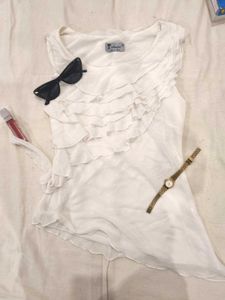 Chic White Ruffled Top