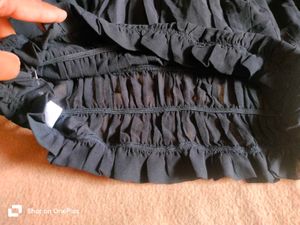 🔥🔥Price Drop 🔥Forever 21  Fancy top 🖤