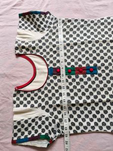 Chanderi Paisley Kurti with Packed Cotton Lining (