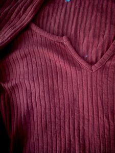 Ribbed V-Neck Long Sleeve Top