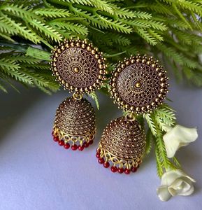 Red Jhumka