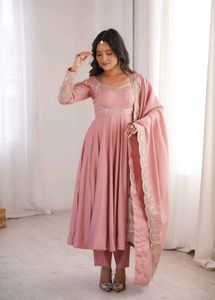 Elegant Pink Kurta Set with Dupatta