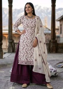 Kashmiri Plazo Set good for Navratri