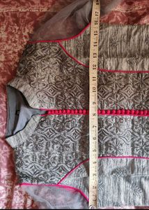 Elegant Grey &amp; Pink Ethnic Kurta
