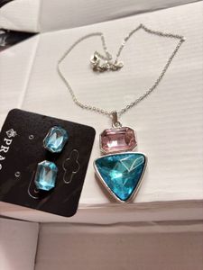 Anti-turnish Stunning Gemstone Pendant &amp; Earrings