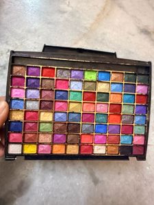 Heaven's Make-Up Kit
