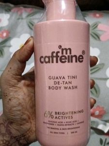 mCaffeine Guava Tini De-Tan Body Wash