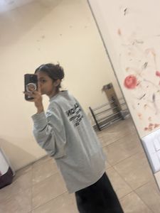 Oversized Grey Sweatshirt 🤍