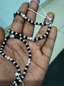 Stylish Gota chandi black moti anklet