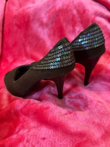 Chic Heels with glitter