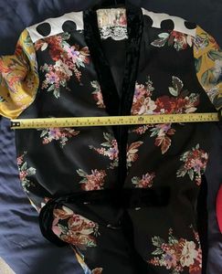 zara brand never used Floral Print Kimono Robe