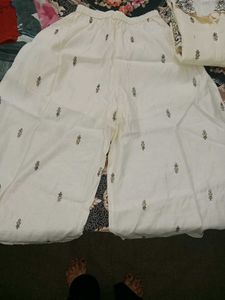 Cream Kurta with Intricate Embroidery