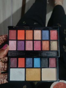 Mars Makeup Kit &amp; Blush