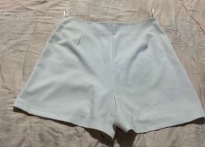 Cute Off White Skort