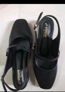 Stylish Black Slingback Heels