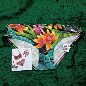 Floral Print🆕🎁 Bikini Bottom