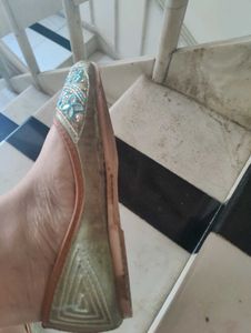 Embellished Juttis/Flats