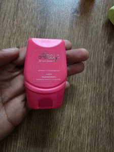 Pink sunscreen Bottle