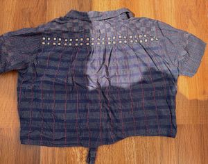 Crop Shirt Tie Up