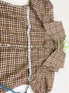 Cute Brown Gingham Puff Sleeve Top