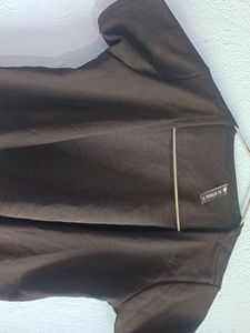 Stylish Black Crop tie top
