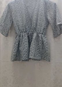 Chic Floral Print Peplum Top